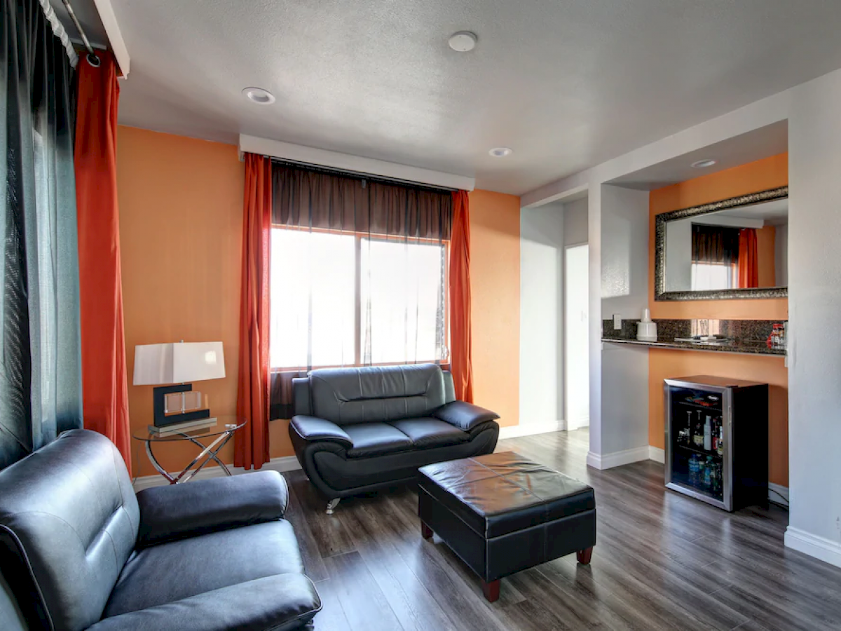 La Adventure Hotel Inglewood Budget Friendly Hotel Near Lax Airport